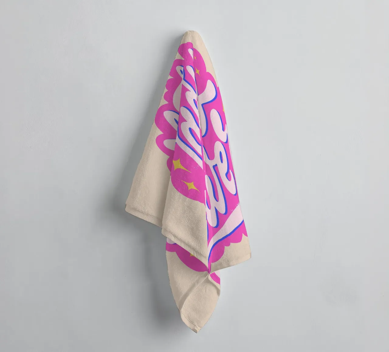 Shine On, Sister – Power in Style asciugamano da bagno da QuooodZ by MooodzArt