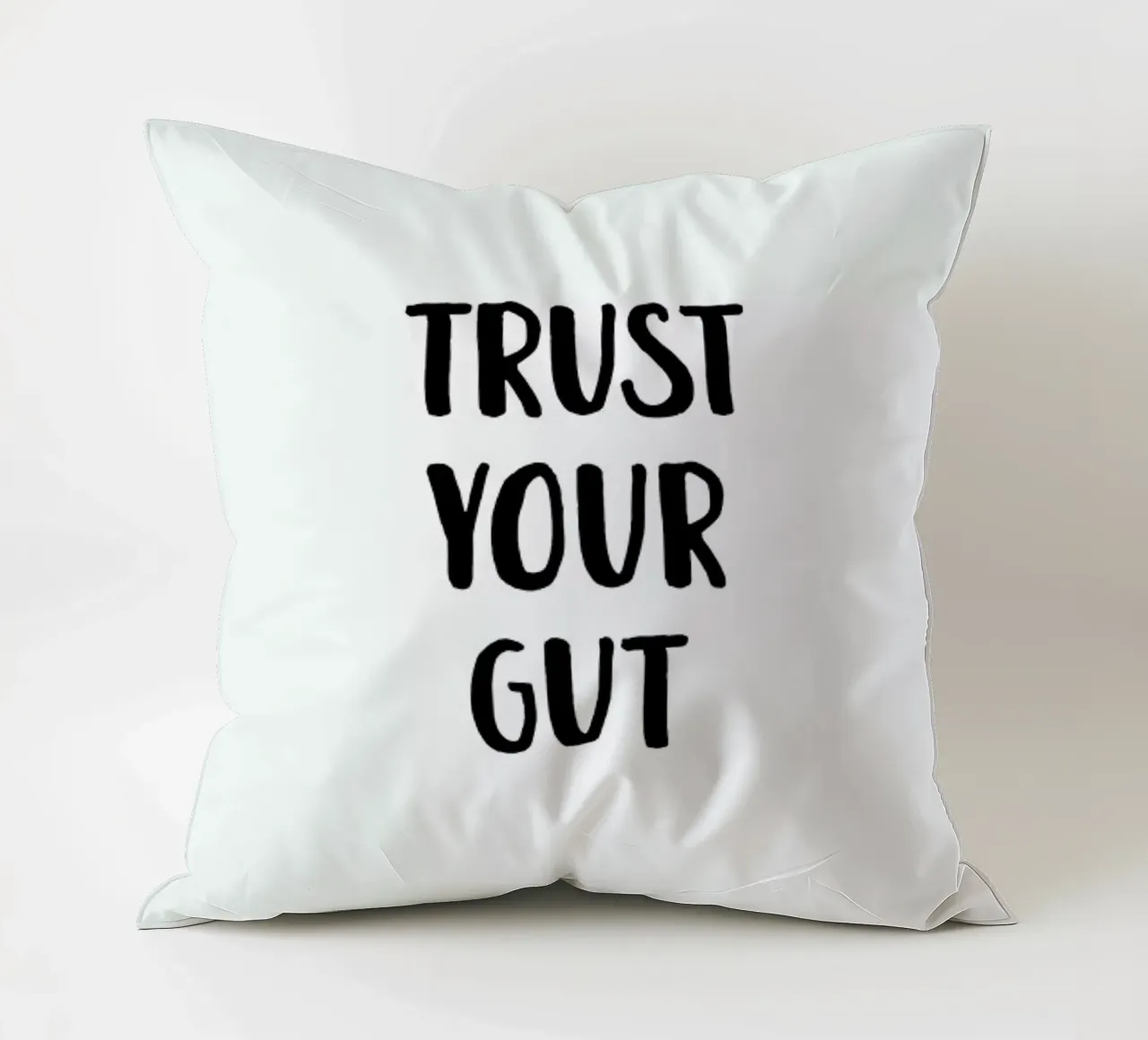 Trust Your Gut cuscino da daylight design studio