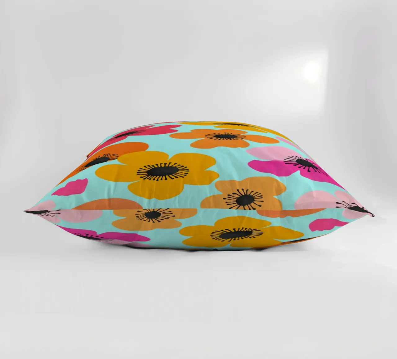 Midcentury Playful Botanica Bold Multicolor Retro Flowers Tu cuscino da Andrea Haase Modern Home