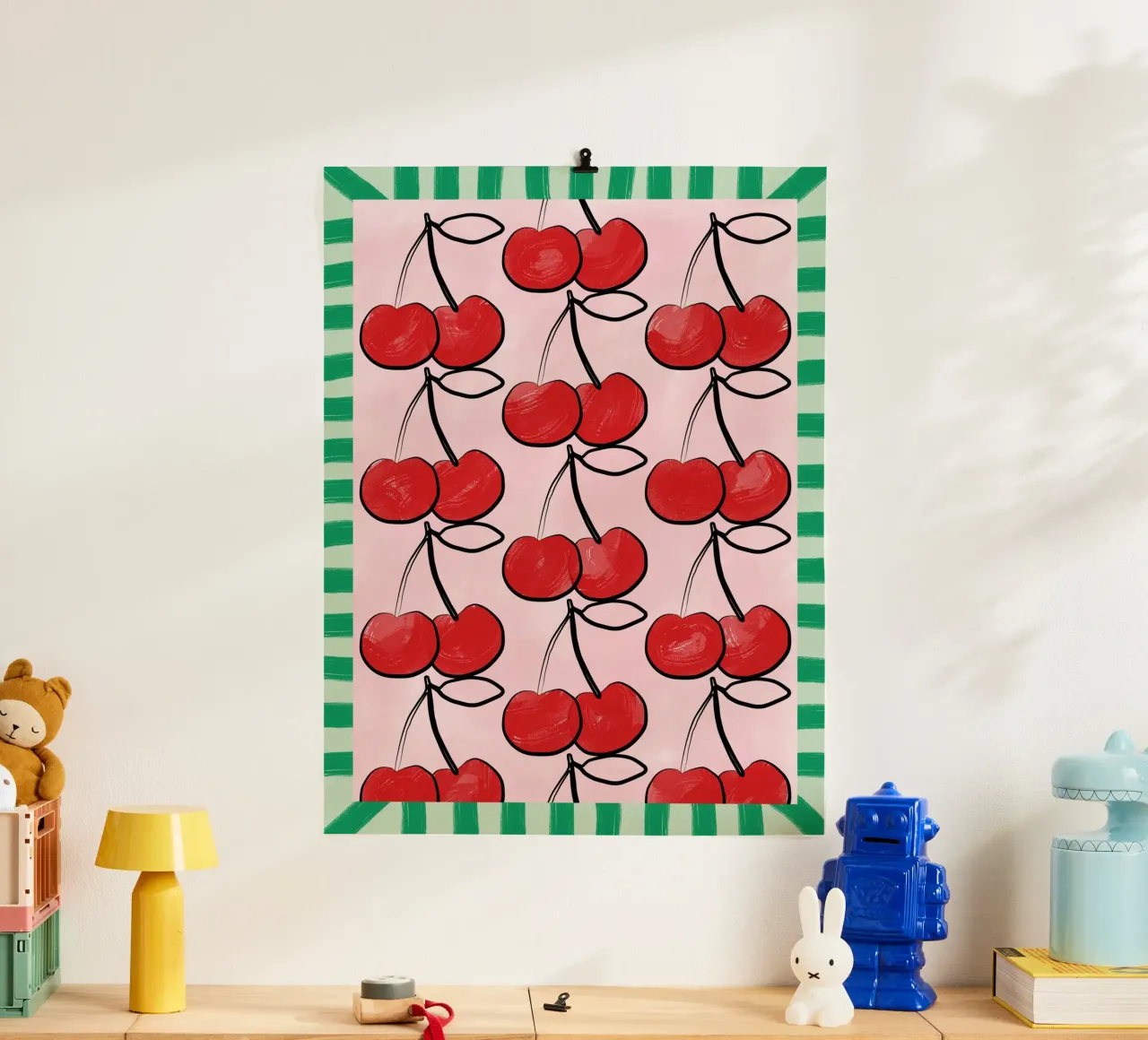 Ciliegie rosse su rosa poster con telaio in plastica da Pictufy Sun & Spirit