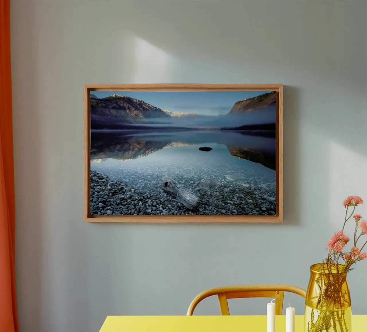 Bohinj's Tranquility - Bor tela con Cornice a cassetta da Pictufy