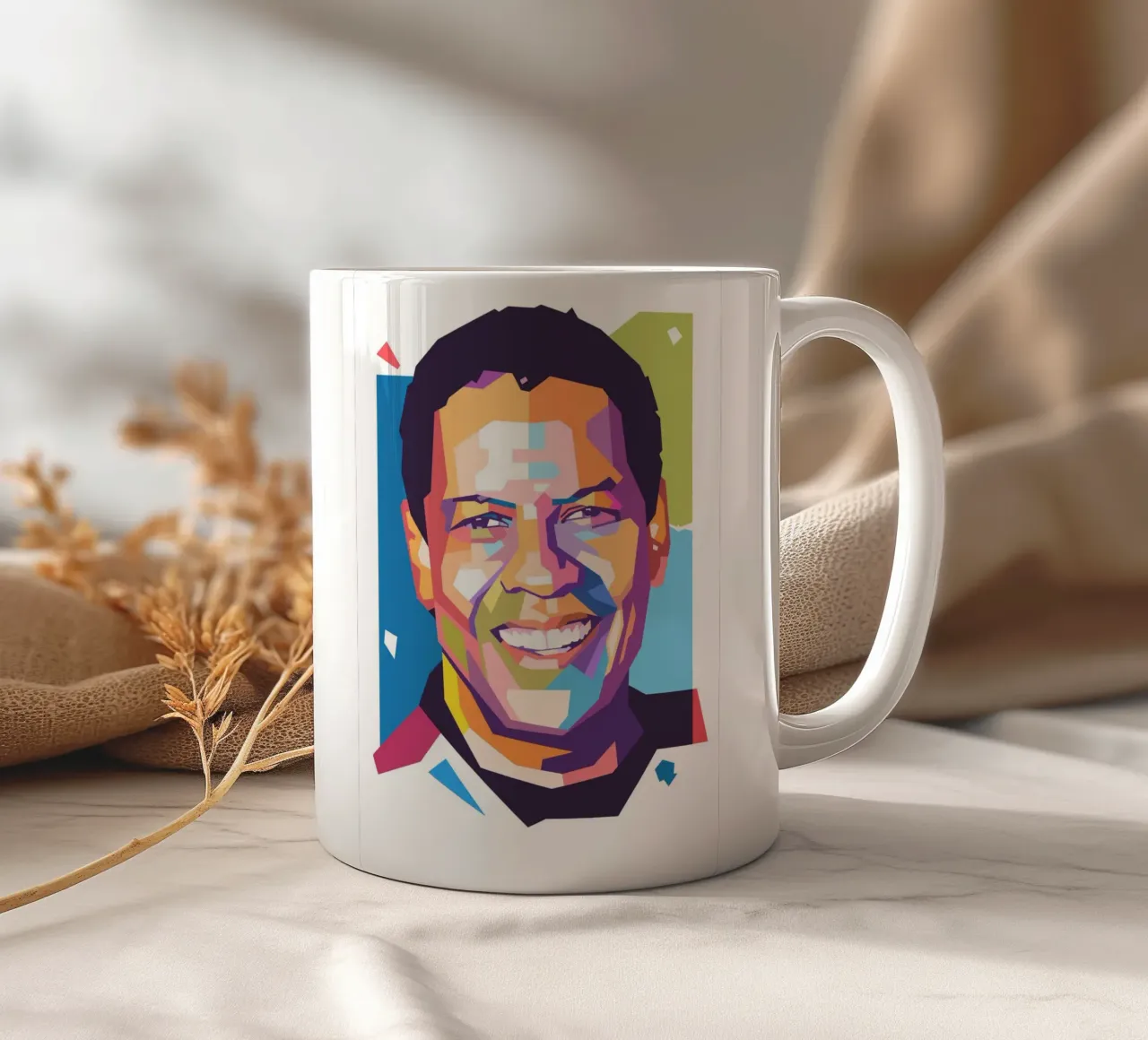 Ritratto pop art di Danzel Washington tazza in ceramica da Hantamrata