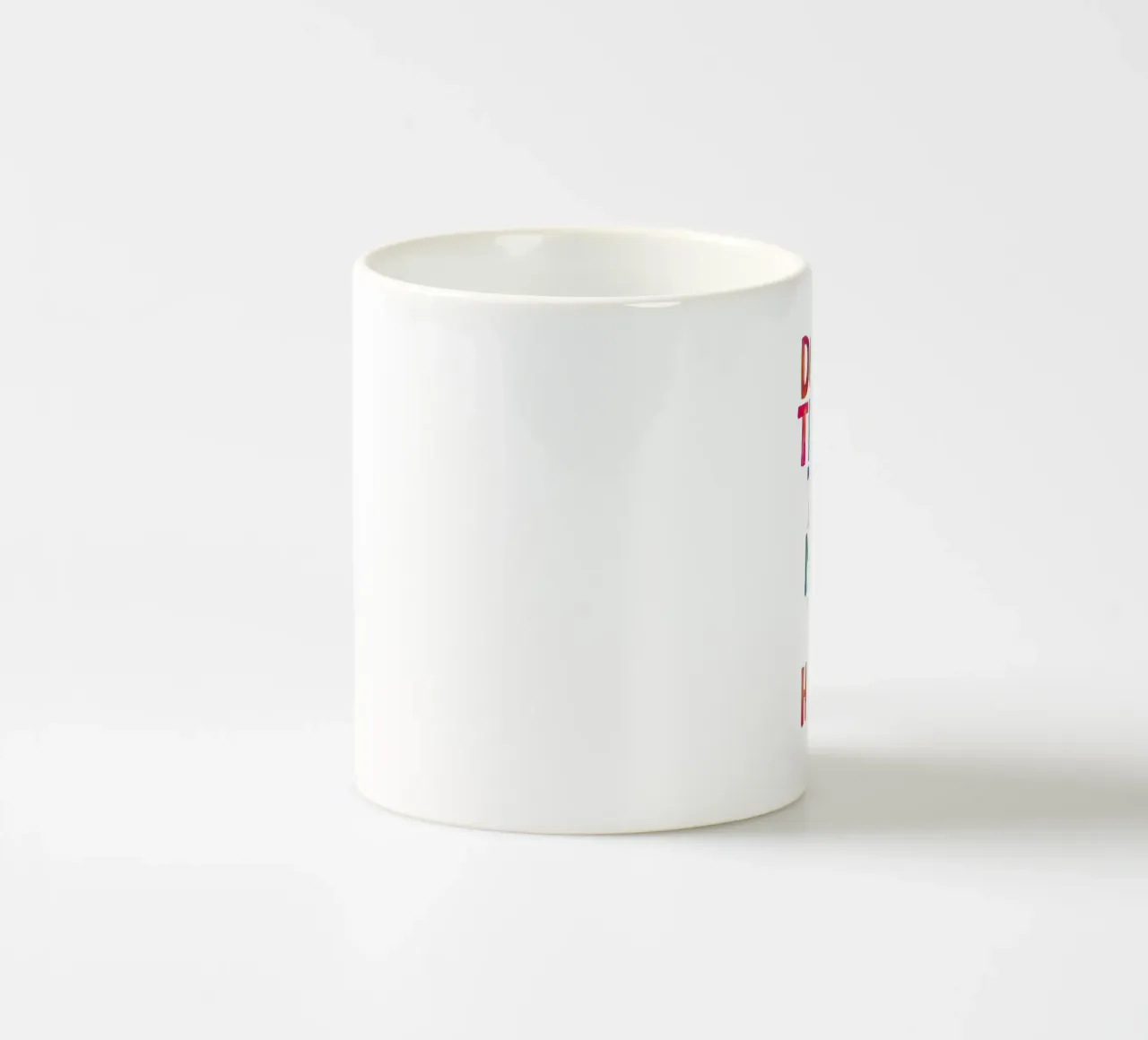 Fai le cose che ti rendono felice Tipo acquerello arcobaleno tazza in ceramica da THE MOTIVATED TYPE
