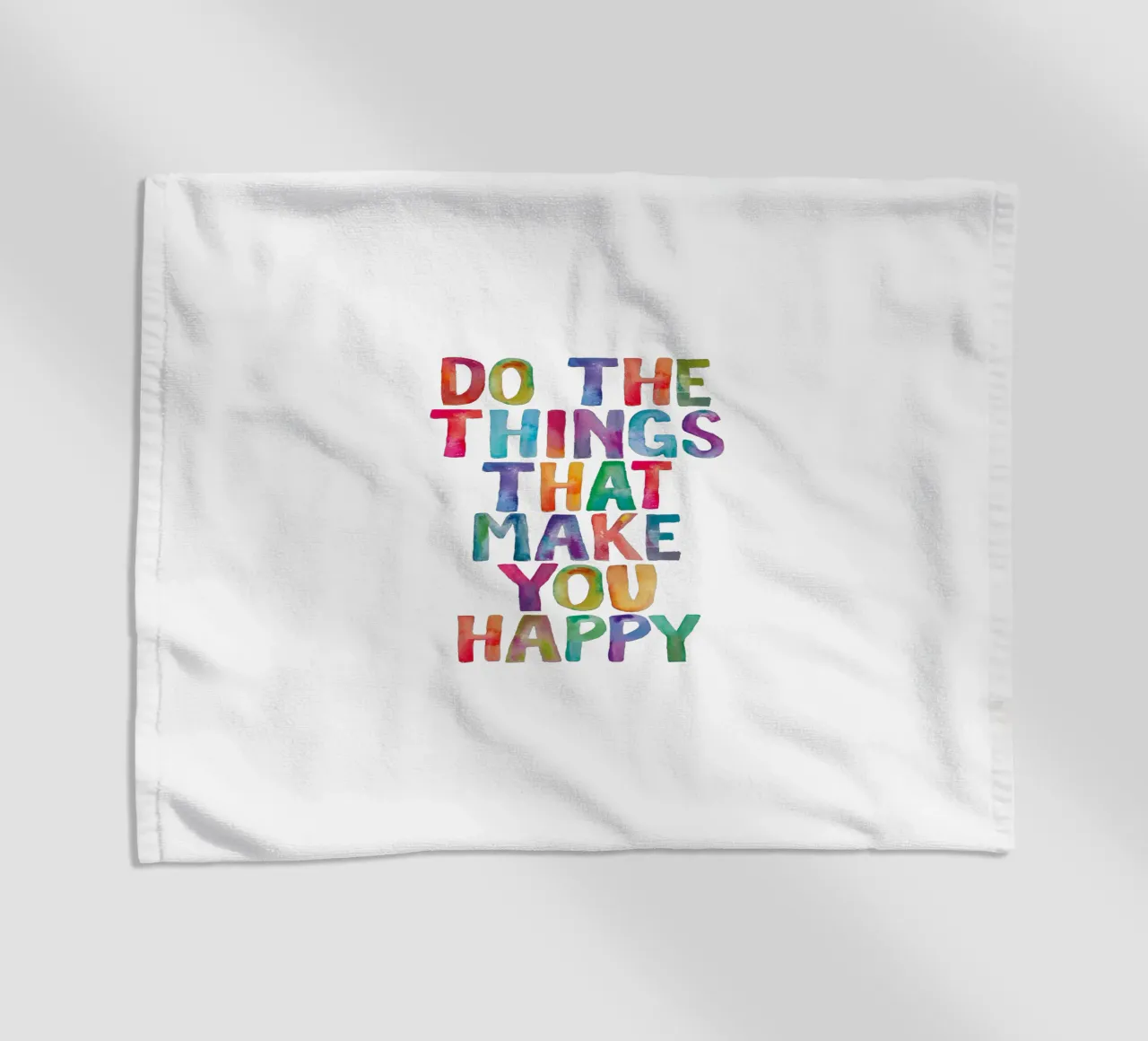Fai le cose che ti rendono felice Tipo acquerello arcobaleno telo mare da THE MOTIVATED TYPE