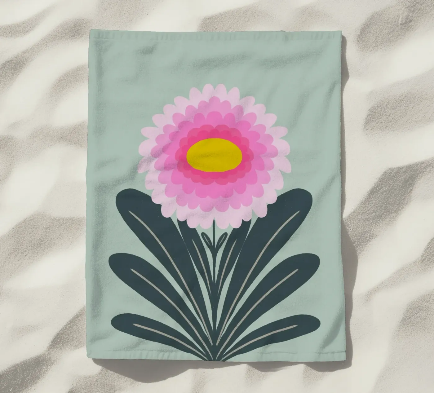Chrysanthemum - pink and mint Strandtuch von Wackapacka