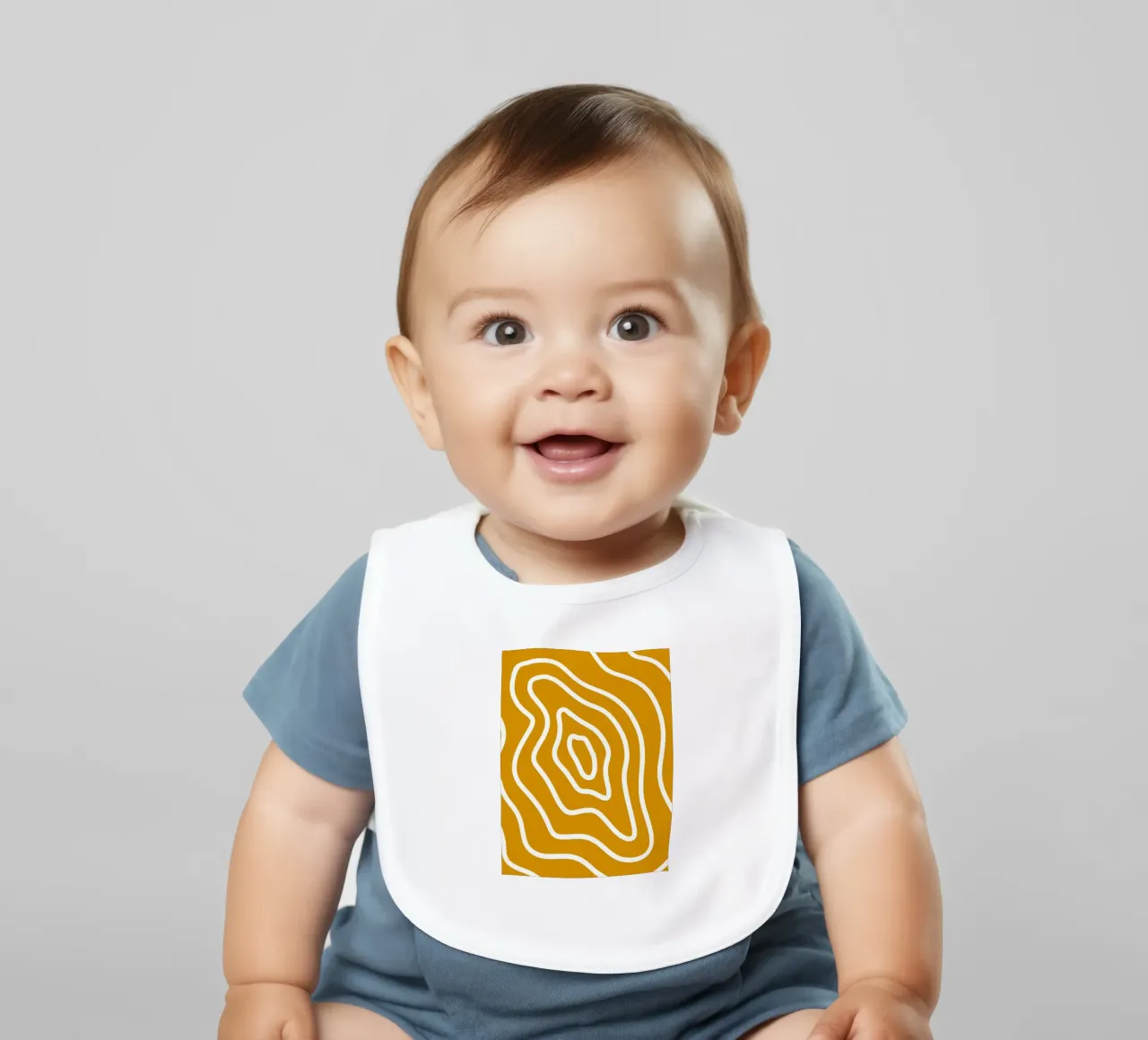 Weiße Linie Gelber Hintergrund Babylätzchen von MODERN NUANCE