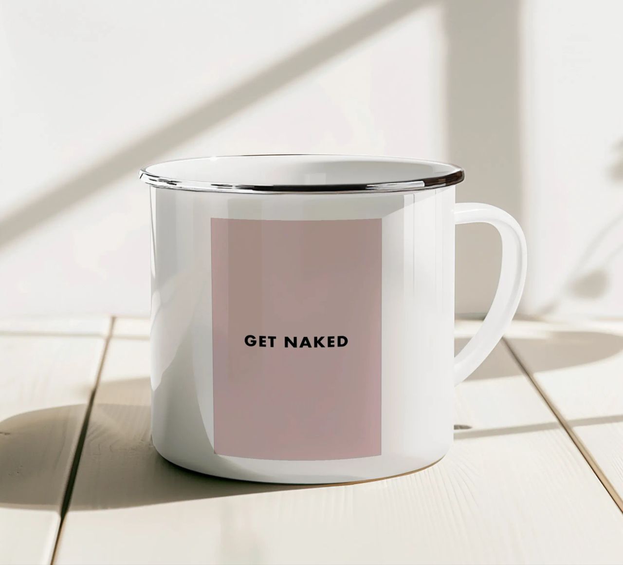 Get Naked tazza in smalto da typed
