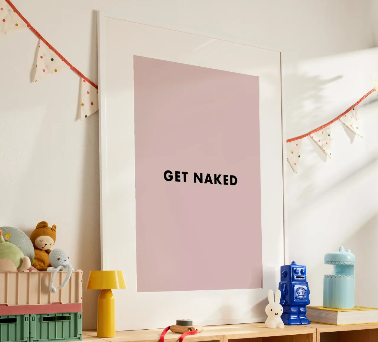 Get Naked poster con telaio in legno da typed