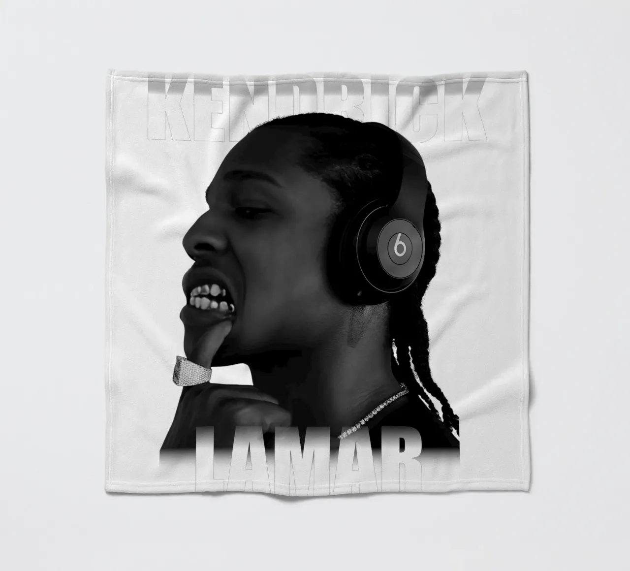 Kendrick Lamar - Not Like Us coperta in pile da Aiden Hermisto