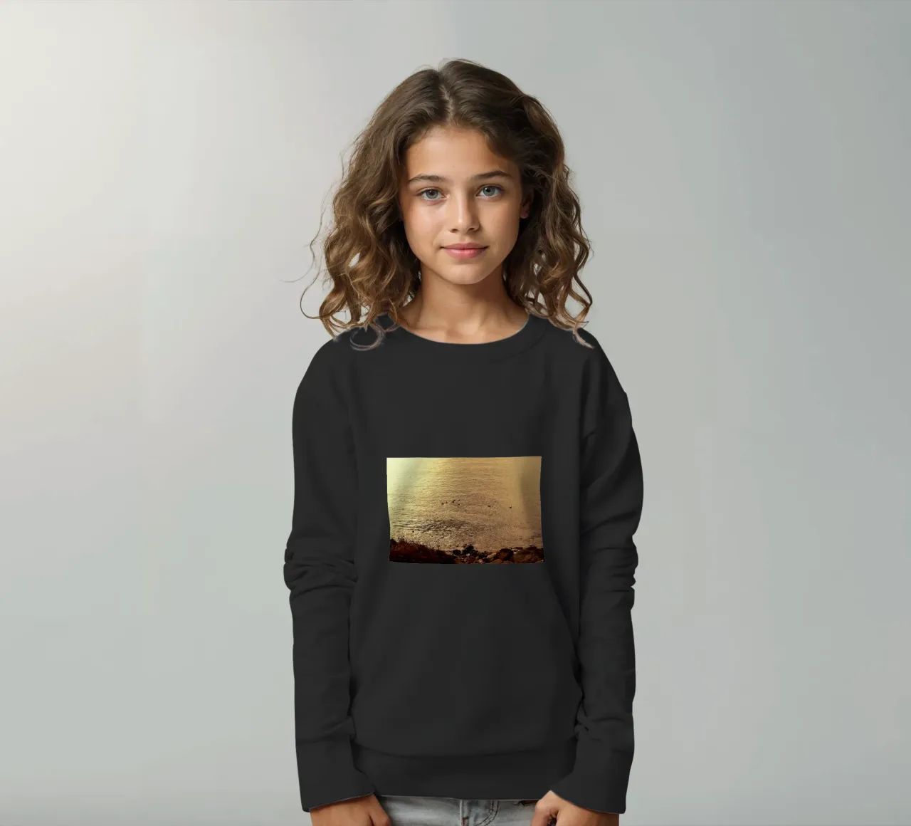 FAA266 PAESAGGIO OCEANO. LUCE DORATA CON GABBIANI. felpa bambino da Thierry vobmann photography