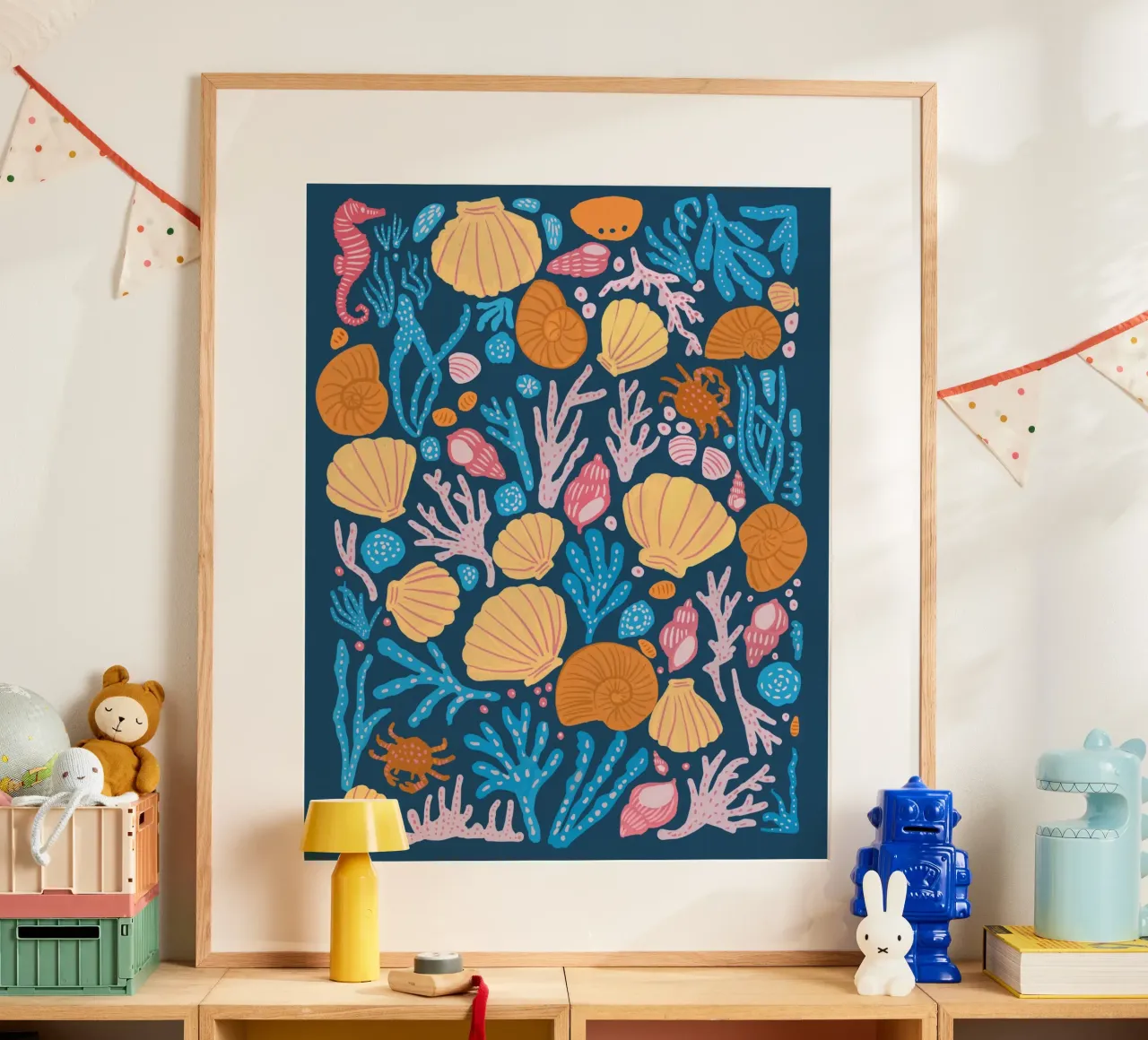 Criteri marini a colori su blu poster con telaio in plastica da Pictufy Sun & Spirit