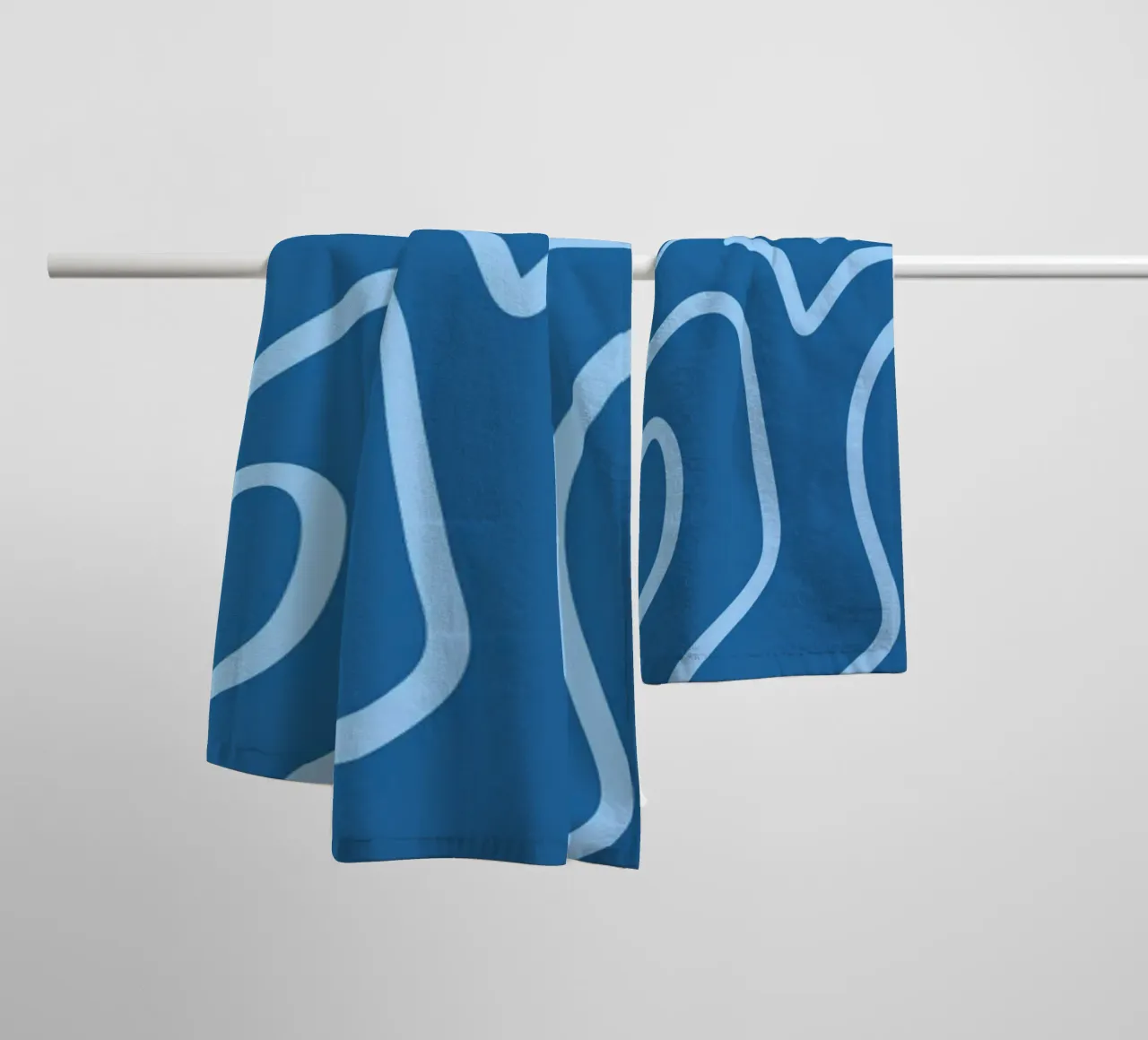 Linee minimaliste blu asciugamano da bagno da MODERN NUANCE