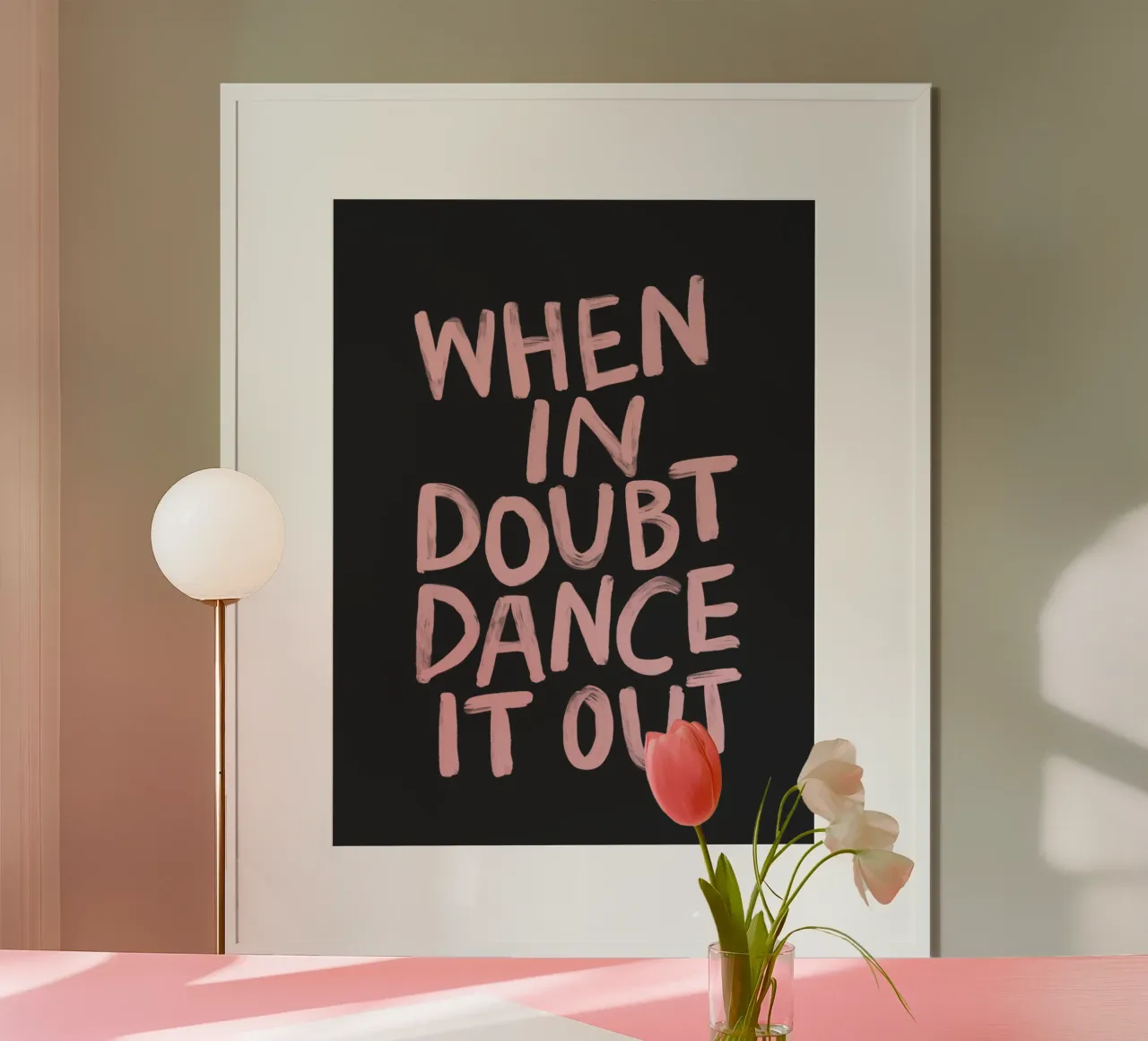 Quando si è in dubbio si balla in rosa nero con scritte sgargianti carta hahnemühle da THE MOTIVATED TYPE
