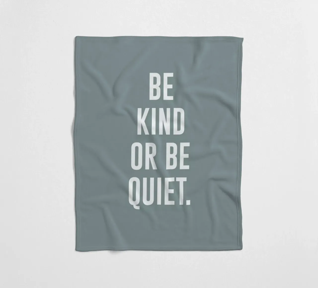 Be Kind coperta in pile da daylight design studio