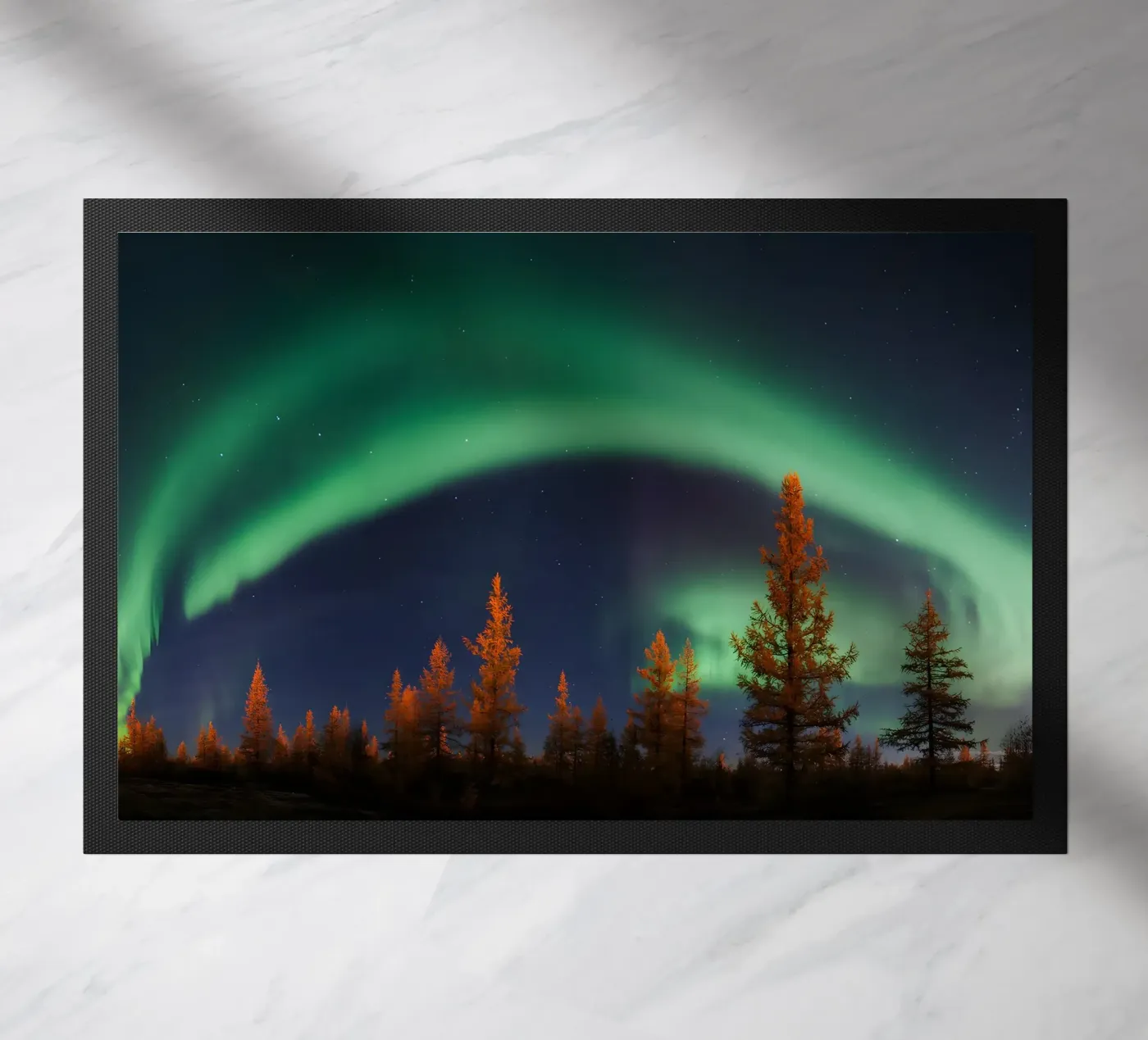 Feuer und Himmel Fußmatte von Ary