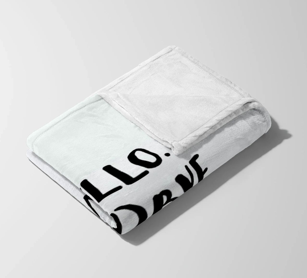 Hello Goodbye coperta in pile da daylight design studio