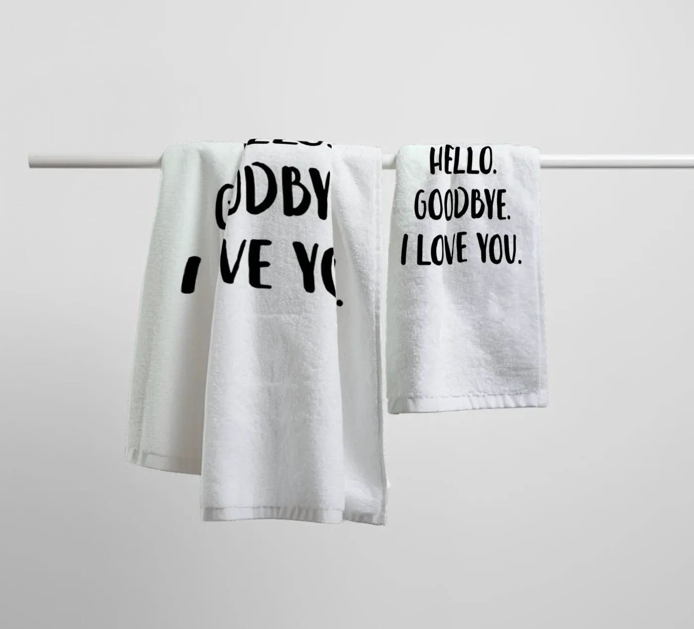Hello Goodbye badhanddoek van daylight design studio