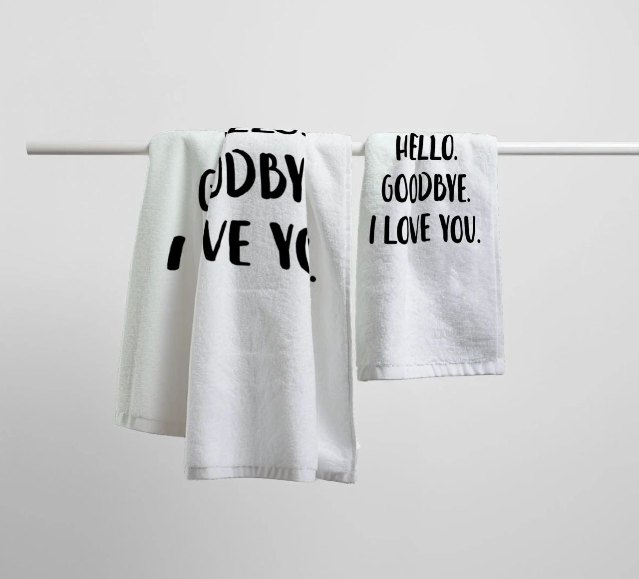Hello Goodbye asciugamano da bagno da daylight design studio