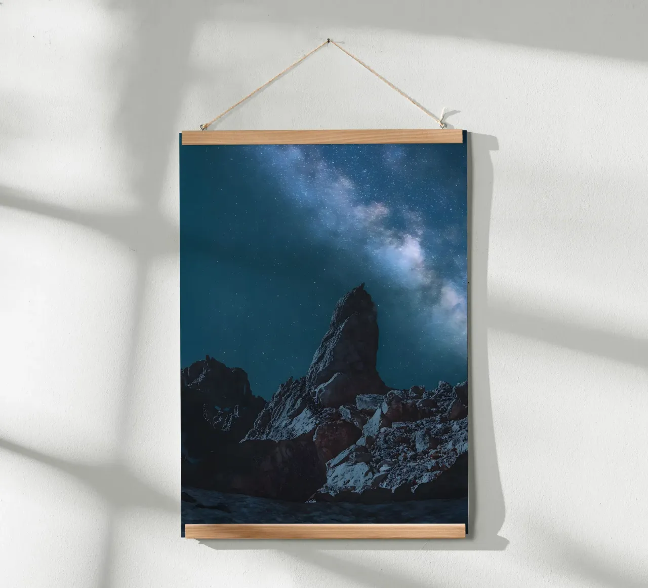 Lago di Braies poster con telaio in plastica da Aara
