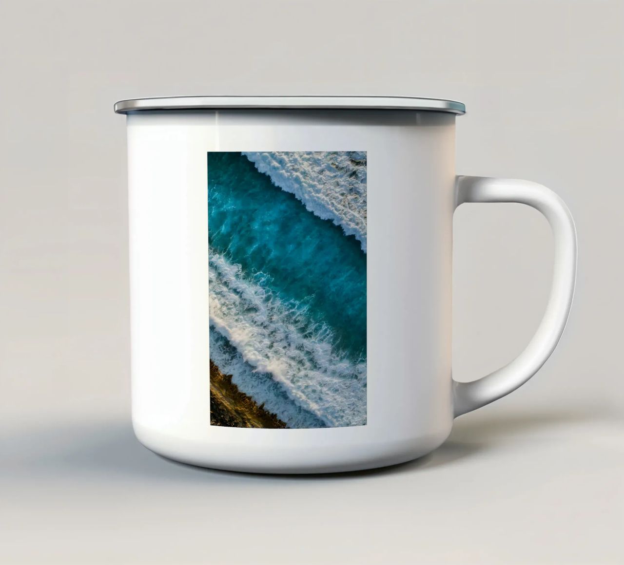 Vik tazza in smalto da Aara