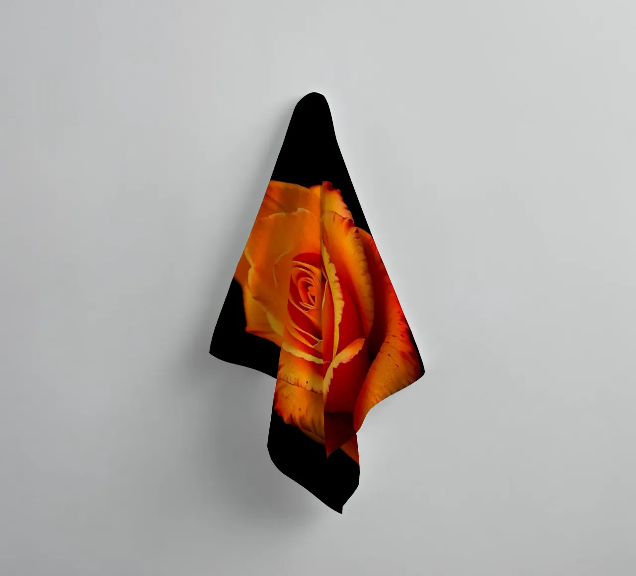 Rosa_arancio_01 asciugamano da bagno da Farb- und Blütenzauber by LK