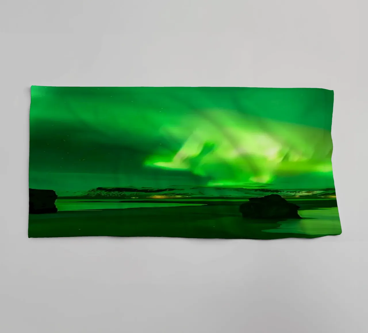 Sotto l'aurora boreale asciugamano da bagno da Ary