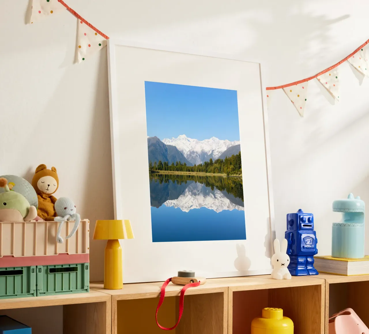 Bordo dello spazio poster con telaio in legno da Aara
