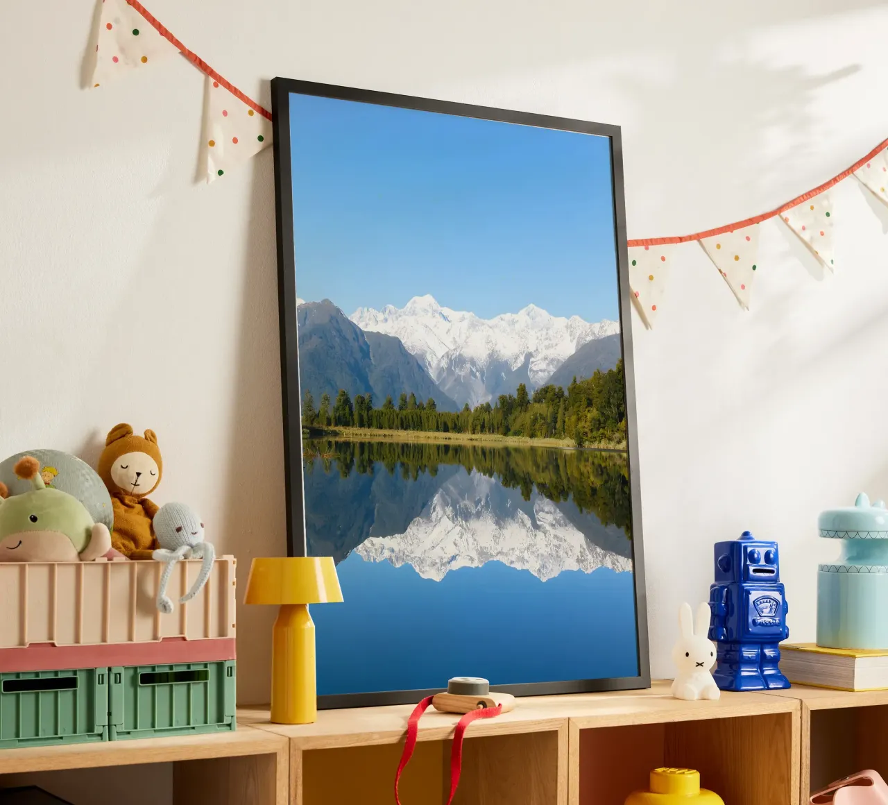 Bordo dello spazio poster con telaio in legno da Aara