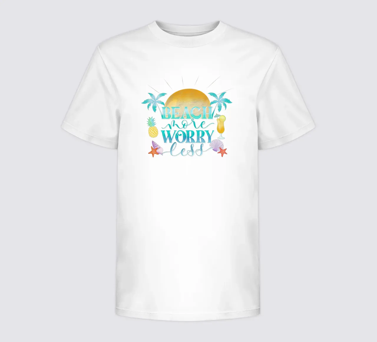Spiaggiare di più. Worry Less. Lettering fresco con sensazione di spiaggia t-shirt bambini da CalliLetters
