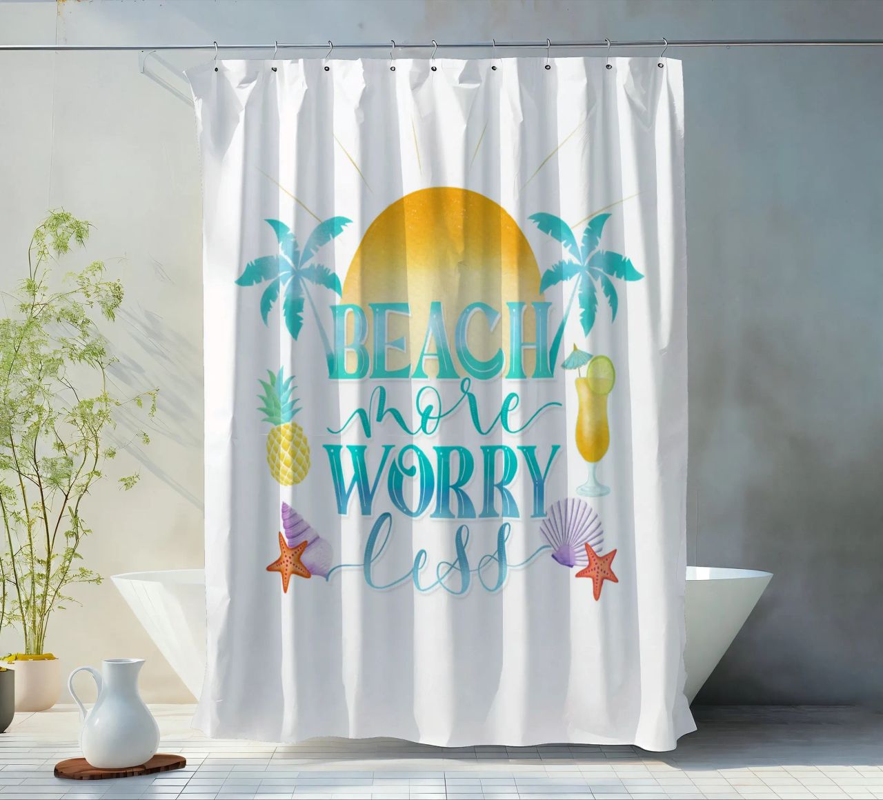 Spiaggiare di più. Worry Less. Lettering fresco con sensazione di spiaggia tenda da doccia da CalliLetters