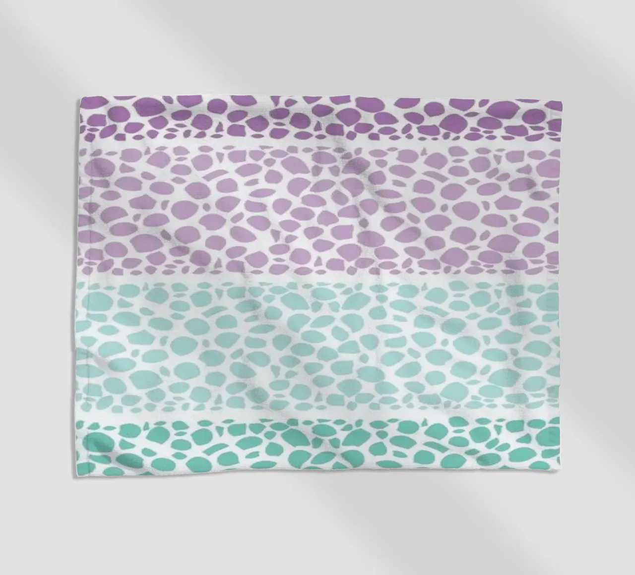 Riverside Colored Pebbles telo mare da Pom Graphic Design