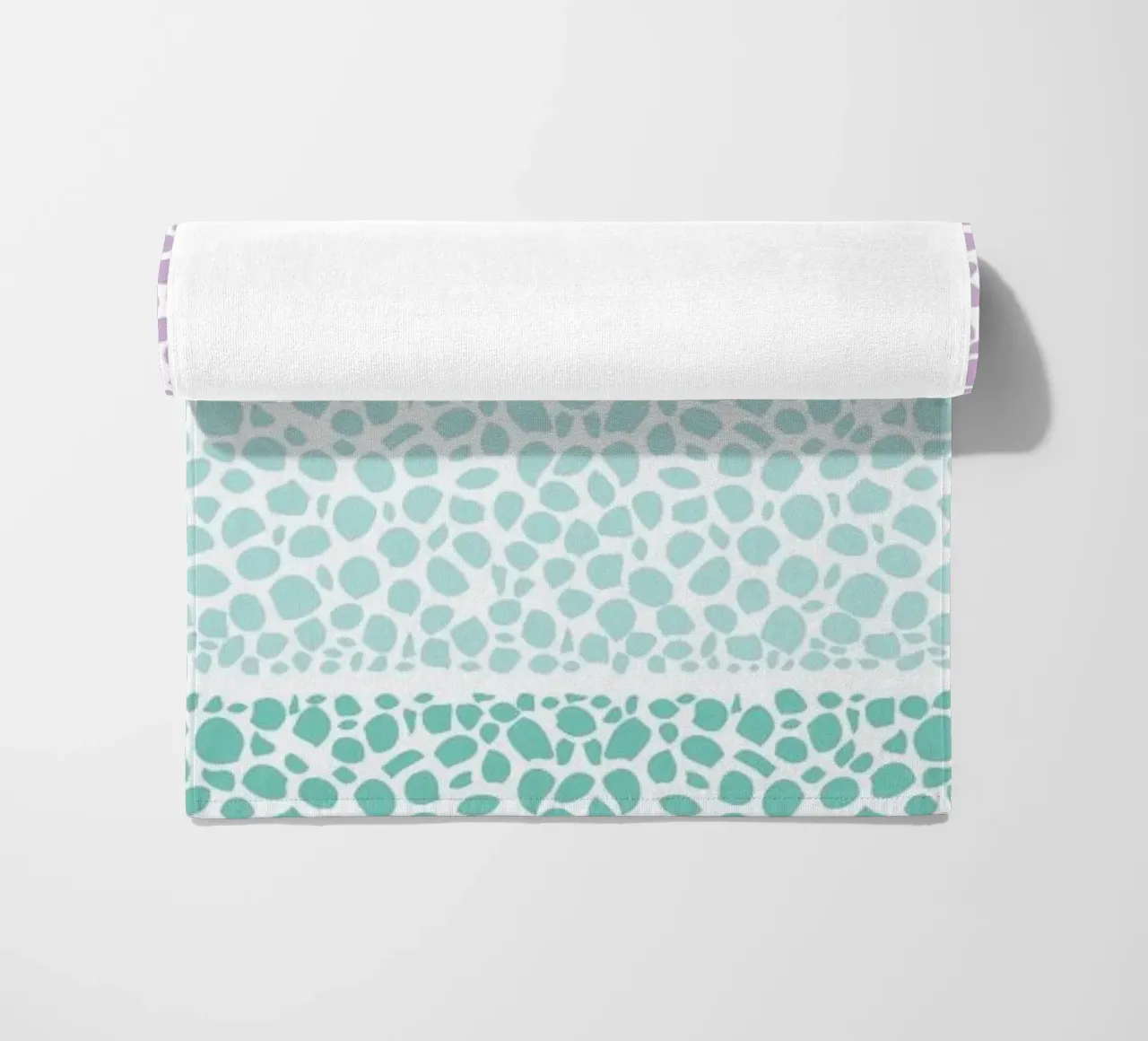 Riverside Colored Pebbles telo mare da Pom Graphic Design