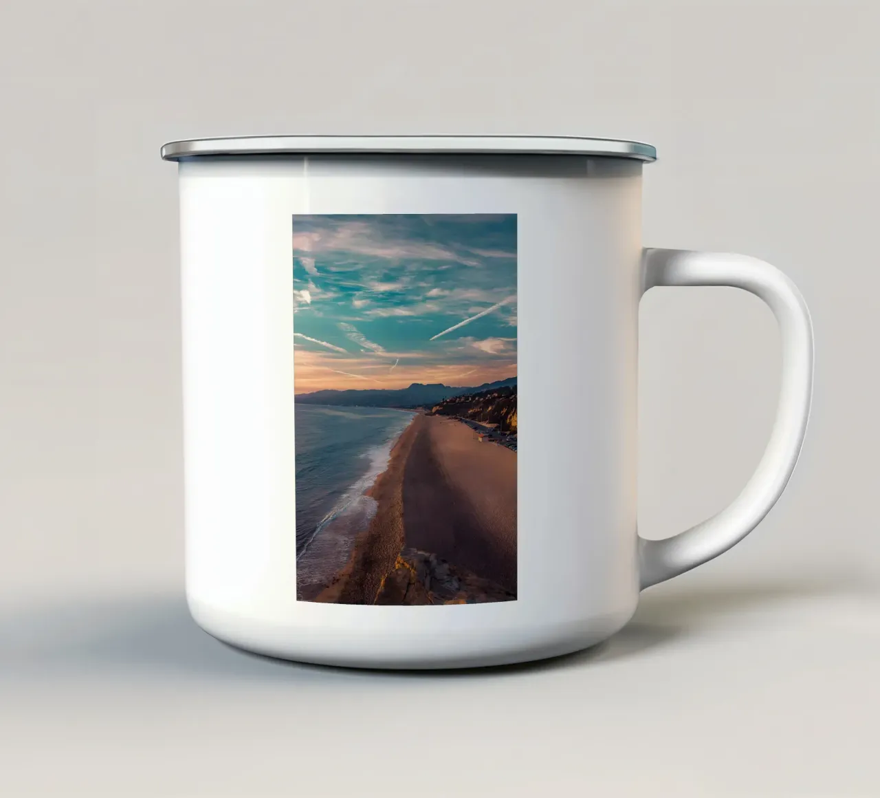 Mare di nuvole tazza in smalto da Aara