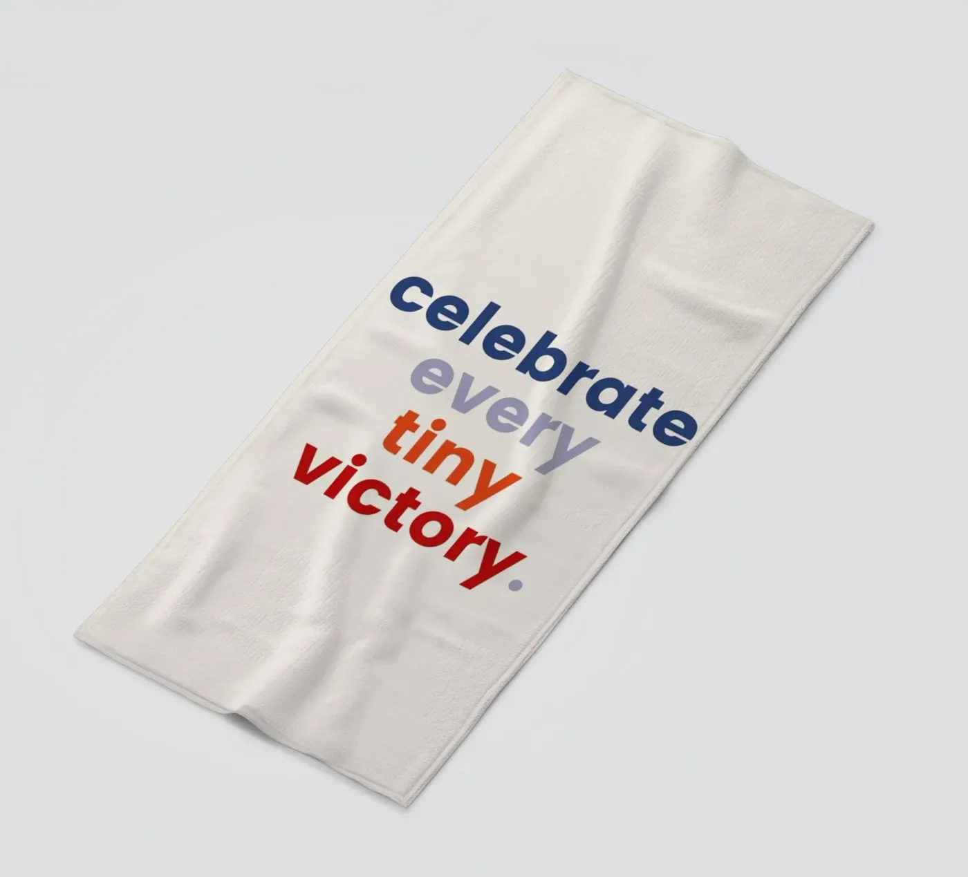 Every Tiny Victory strandhanddoek van daylight design studio