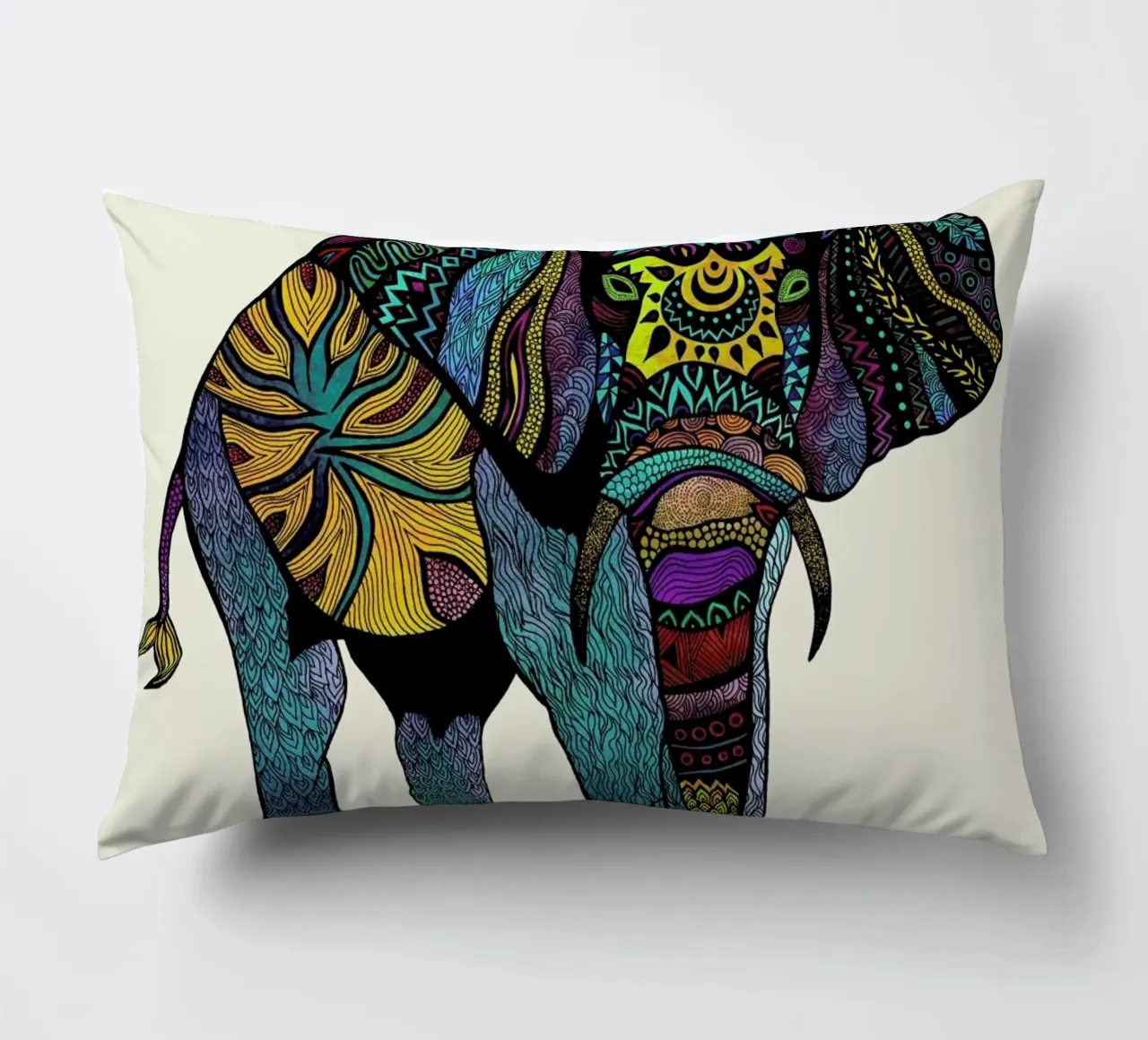 Elephant of Namibia cuscino da Pom Graphic Design