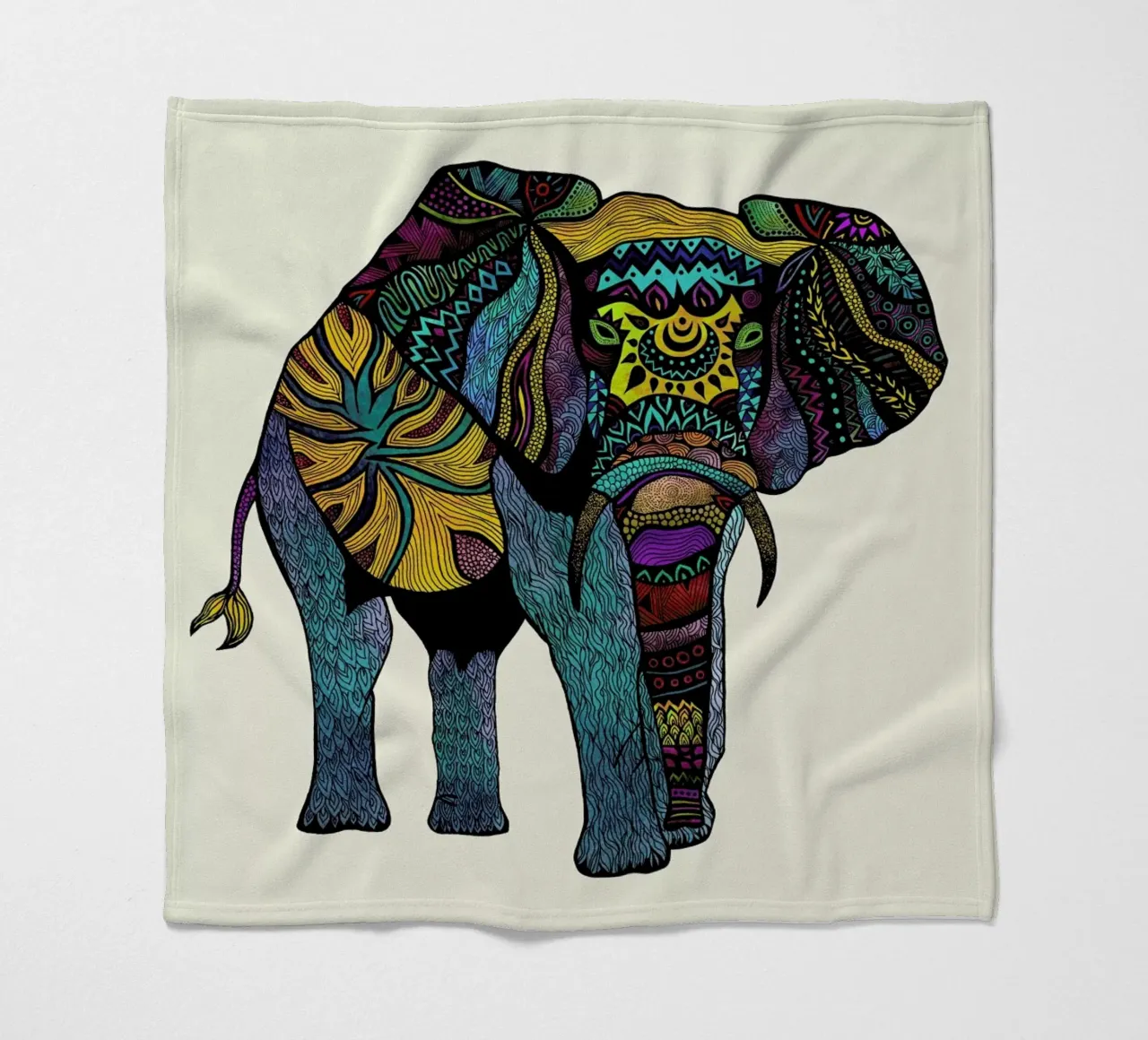 Elephant of Namibia coperta in pile da Pom Graphic Design