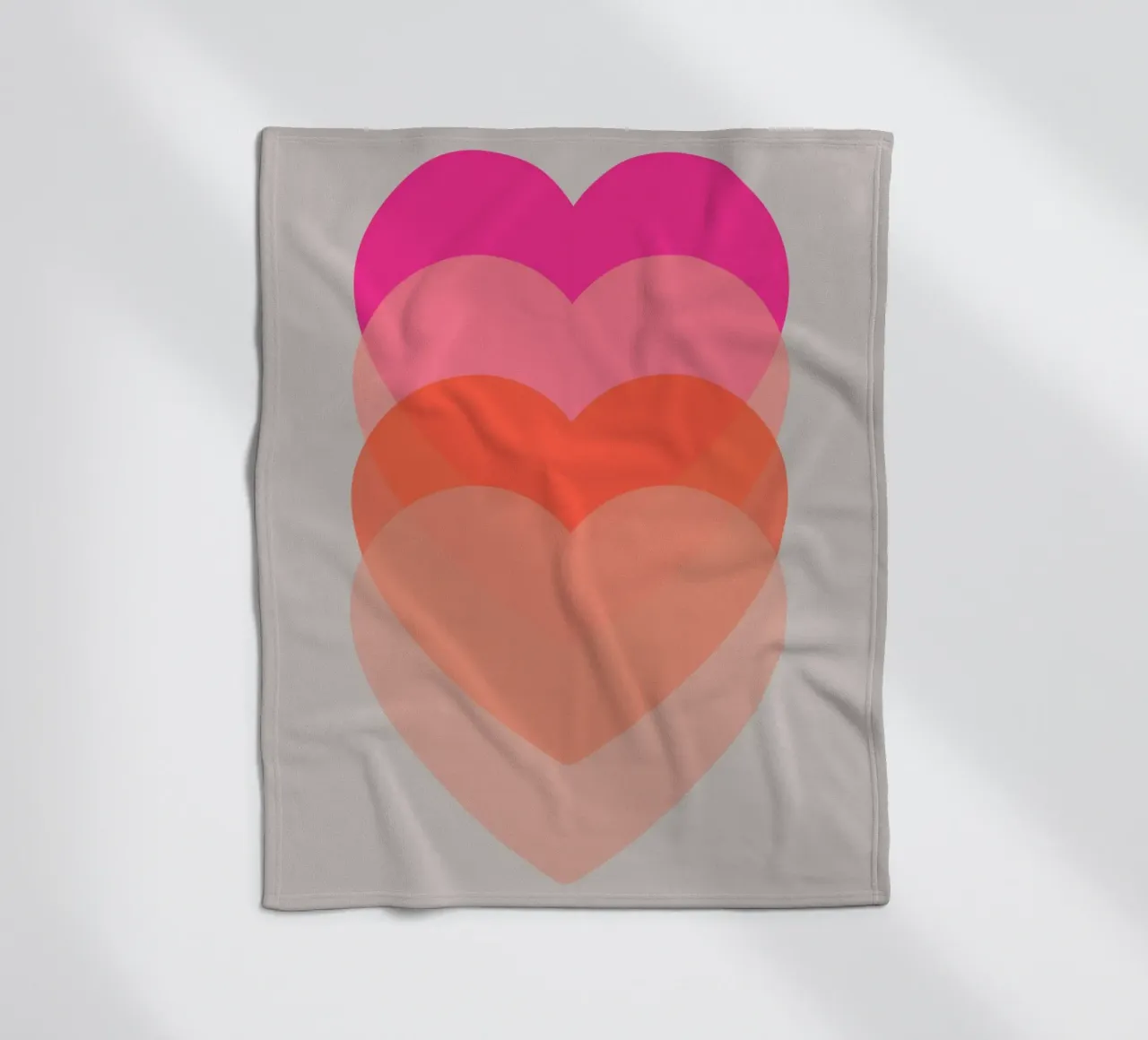 Cuore pulsante coperta in pile da Rose Beck Art