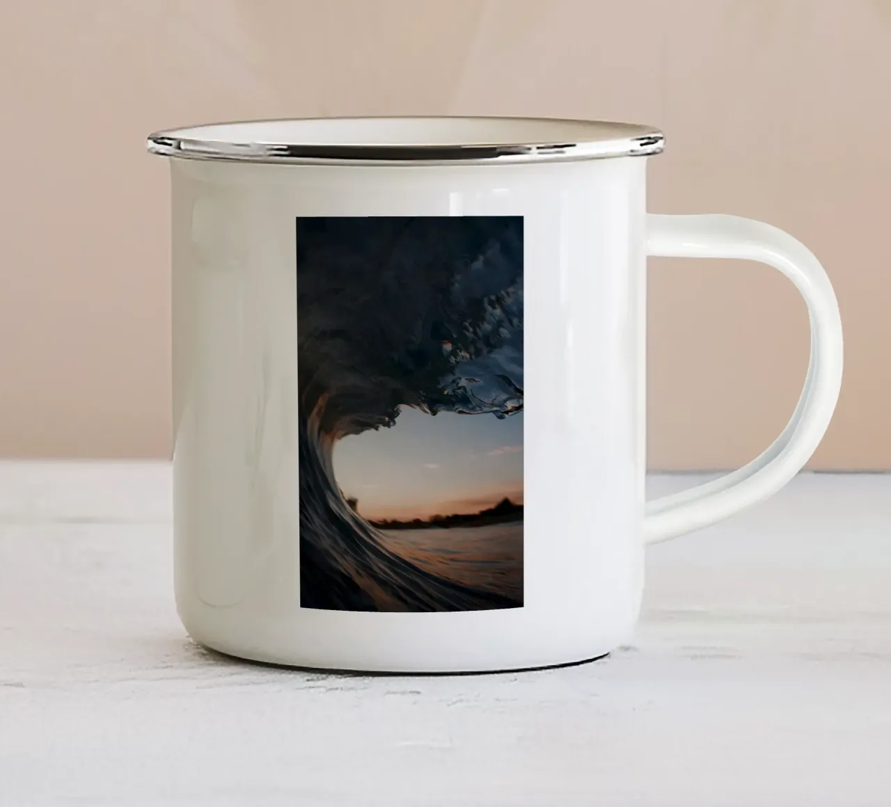 La foresta ghiacciata tazza in smalto da Aara