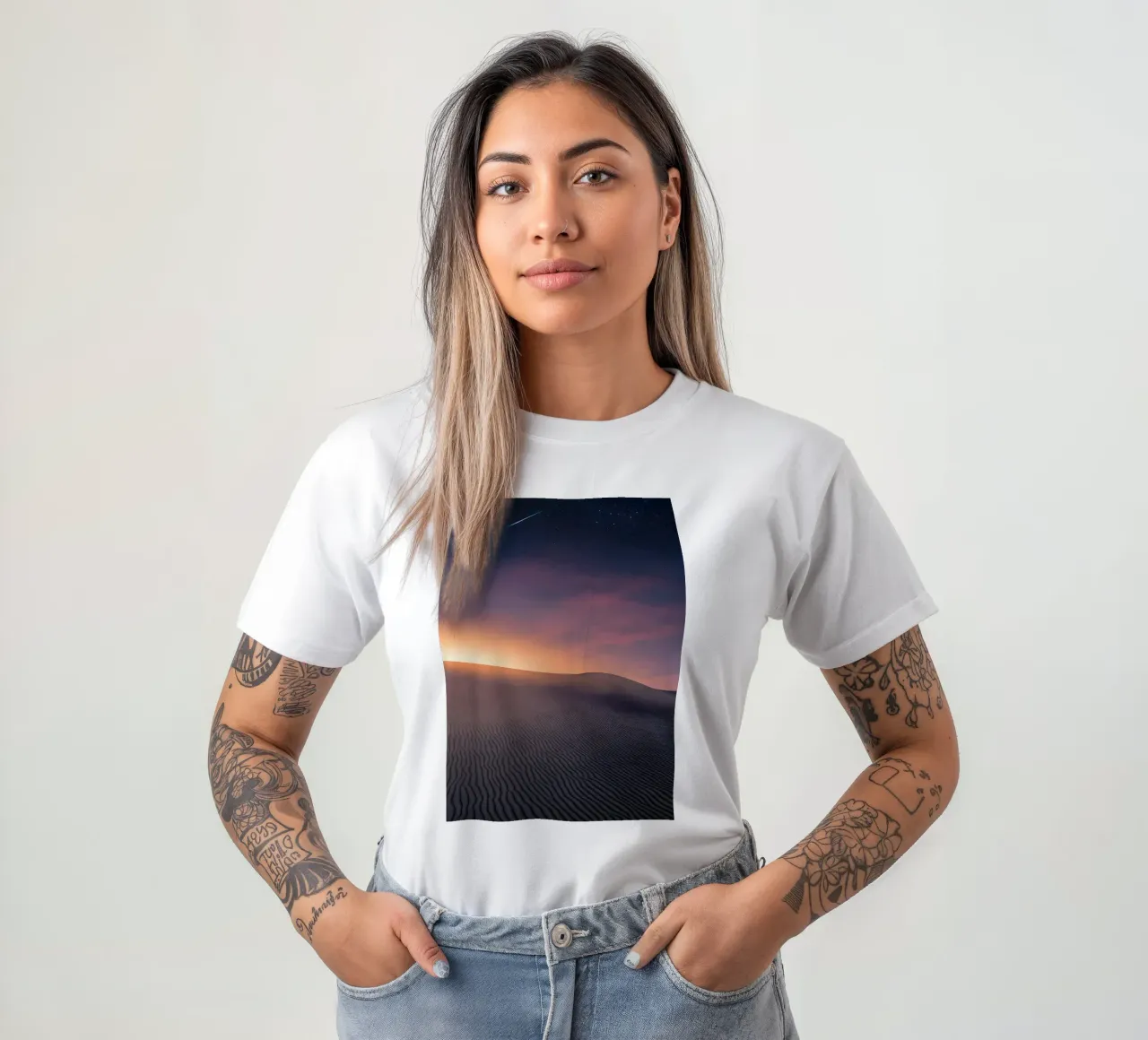 L'ascesa della montagna scura t-shirt da Aara