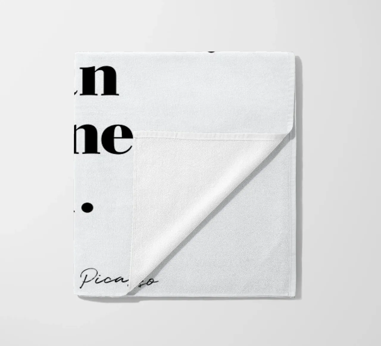 Everything is Real telo mare da typed