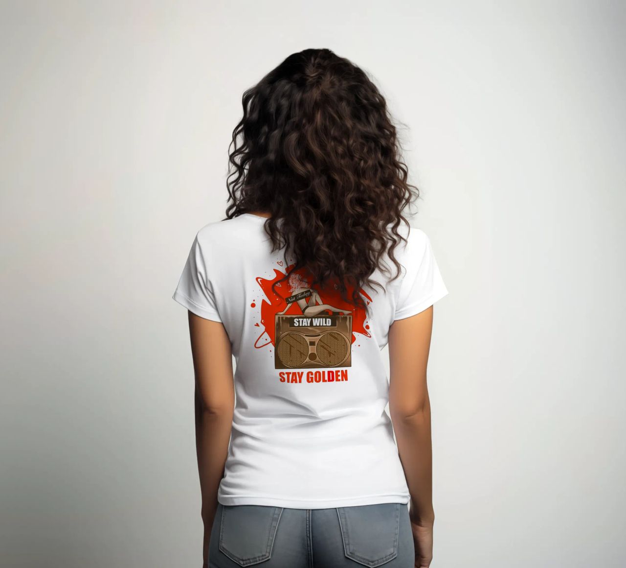 Summer Vibes-Stay Wild, Stay Golden Frauen T-Shirt von Gift For You