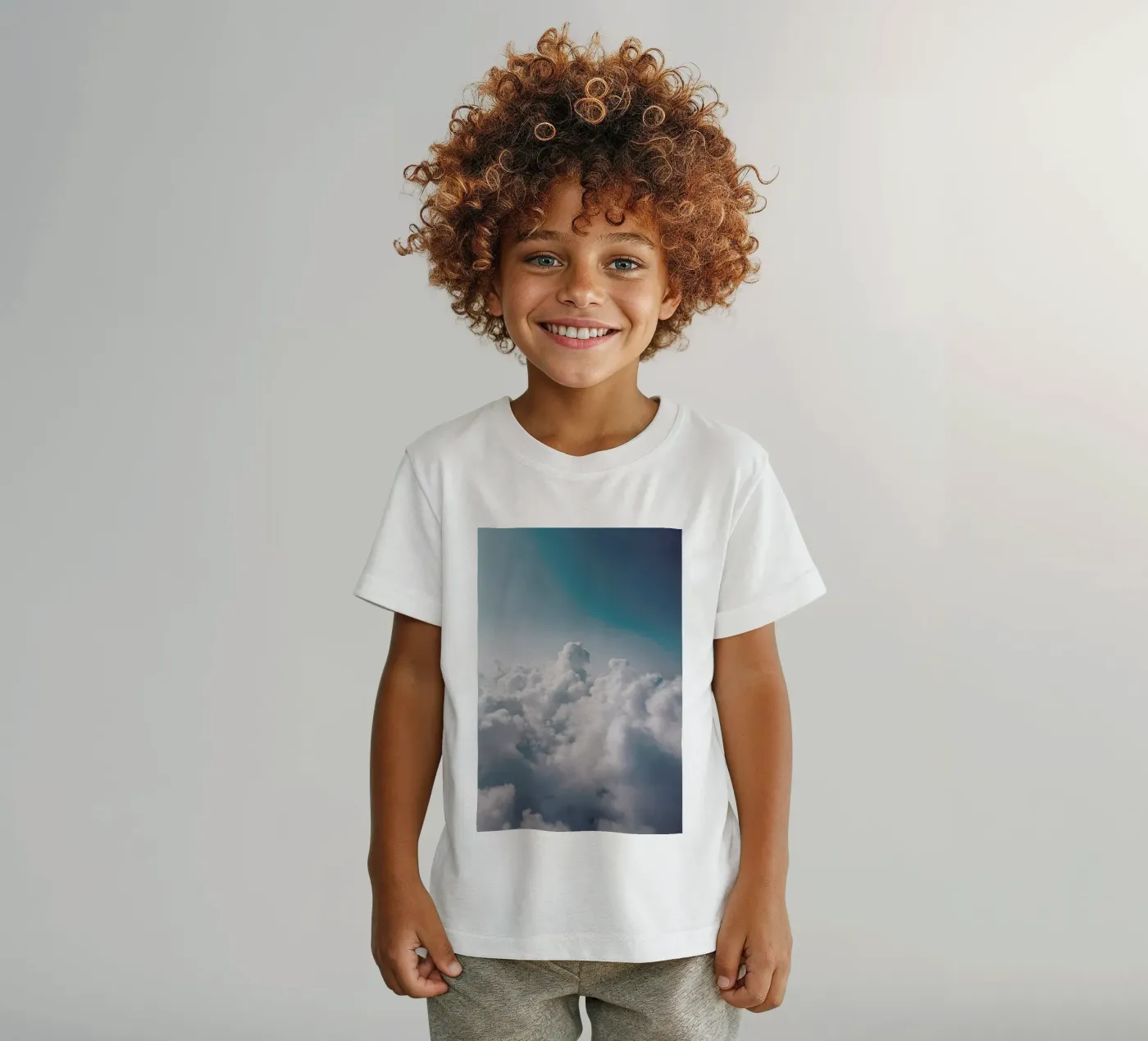 Clouds I t-shirt bambini da Sebastian Hilgetag