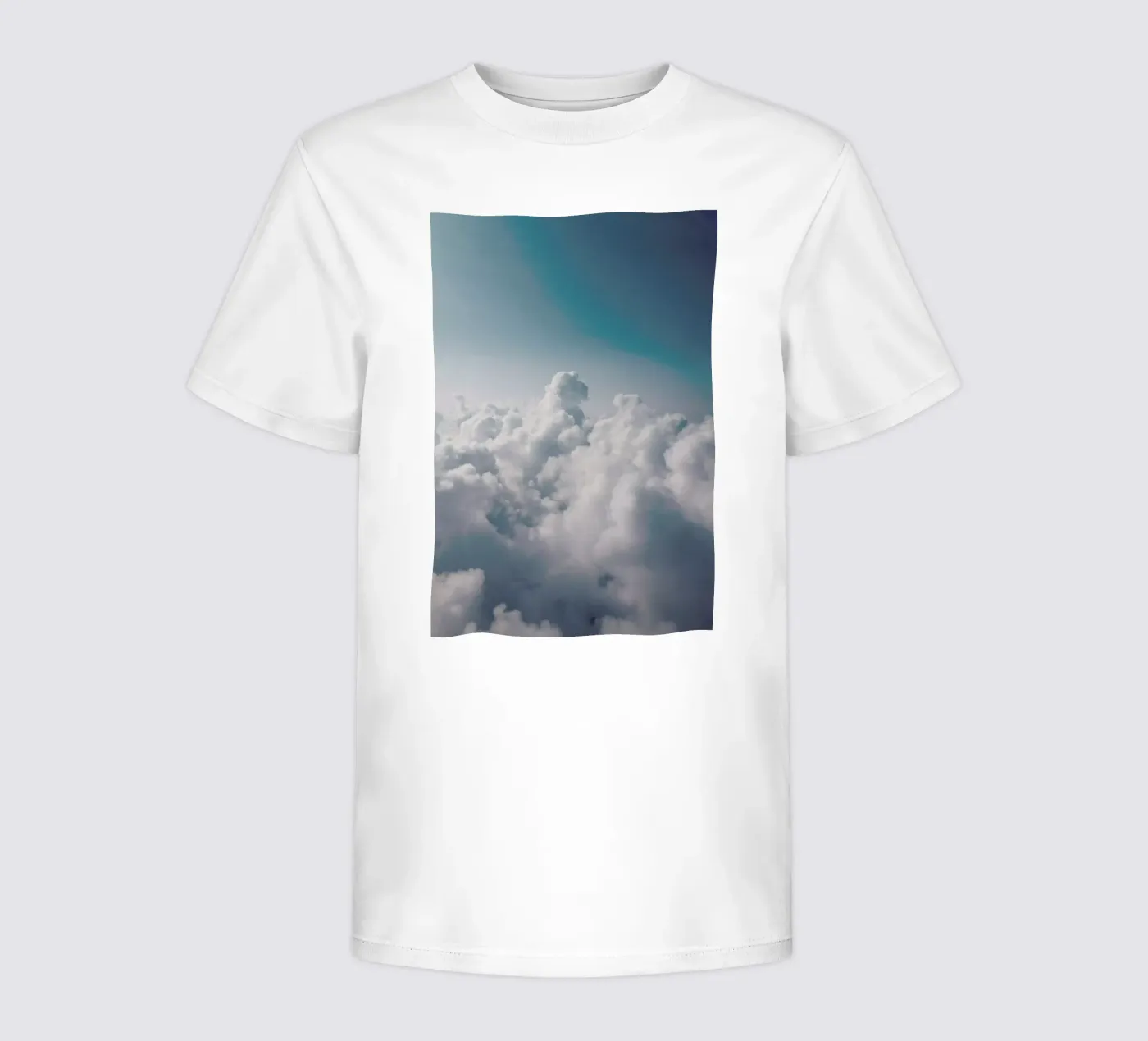 Clouds I t-shirt bambini da Sebastian Hilgetag