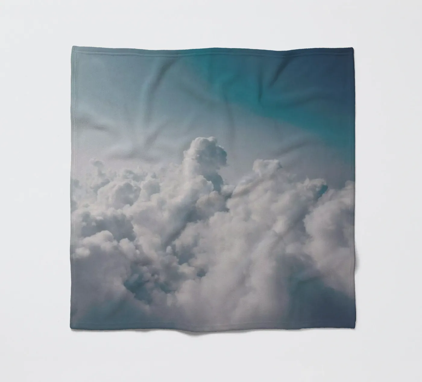 Clouds I fleecedeken van Sebastian Hilgetag