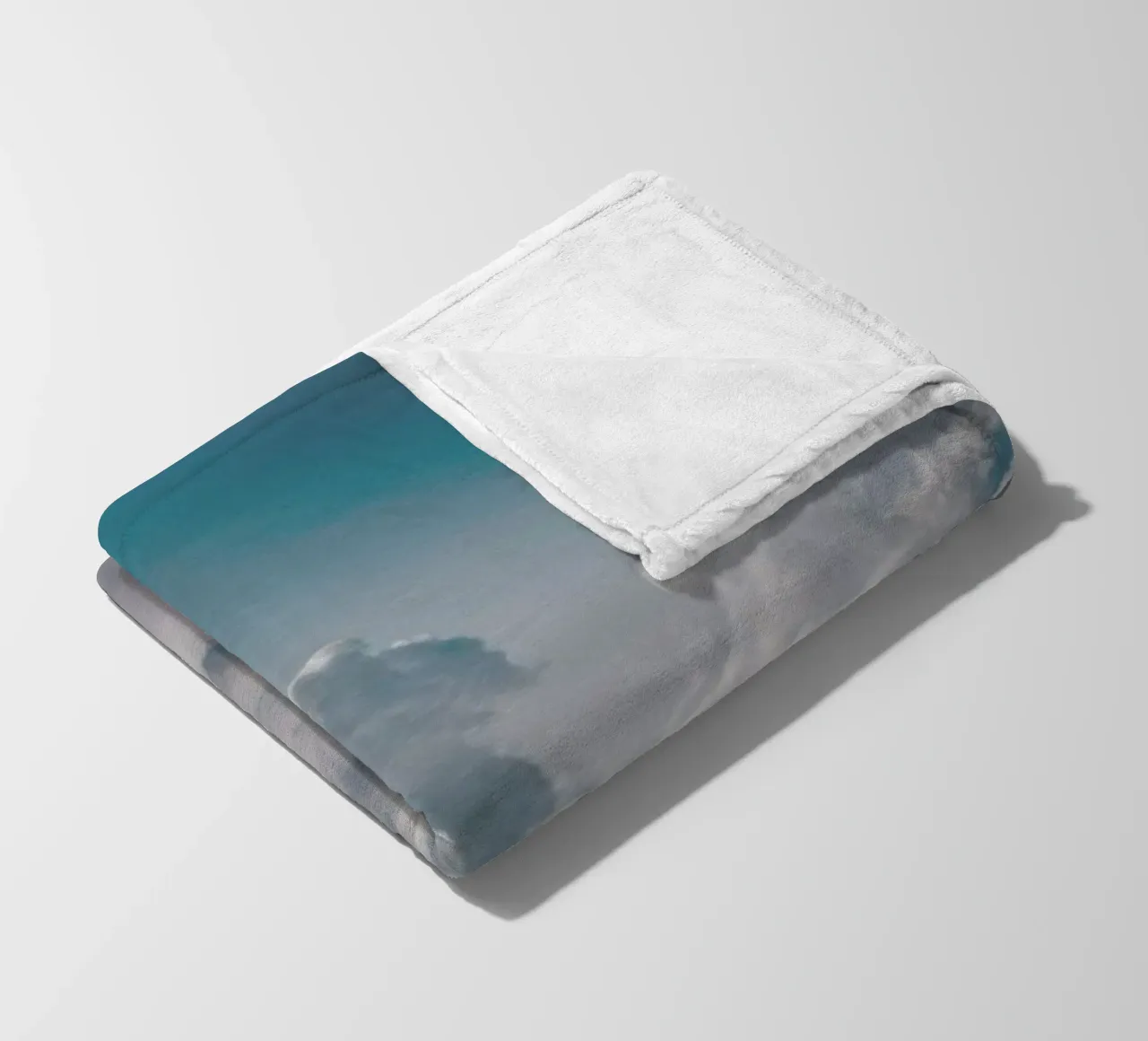 Clouds I Fleecedecke von Sebastian Hilgetag
