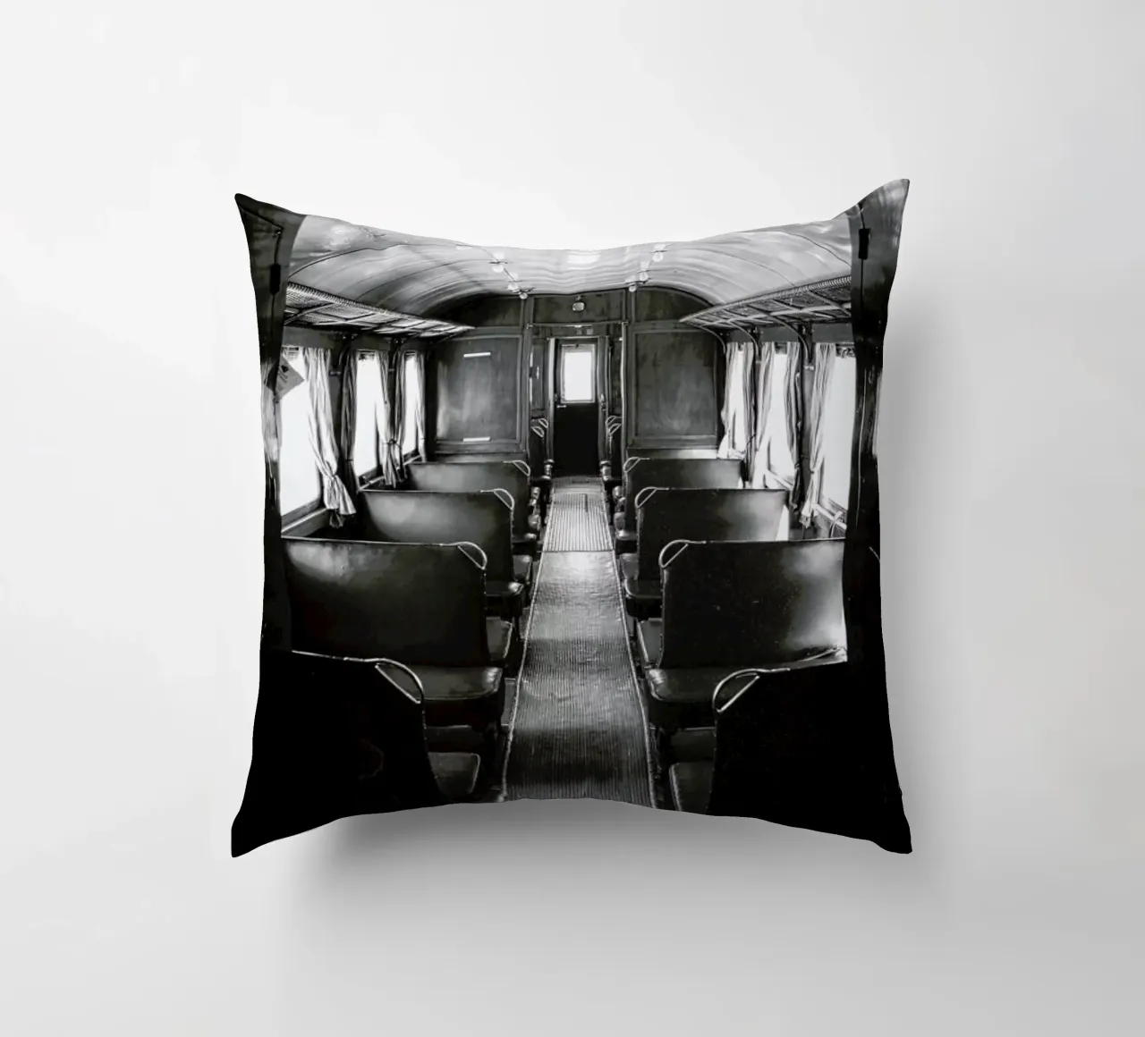 Ghost Train cuscino da In Full Color