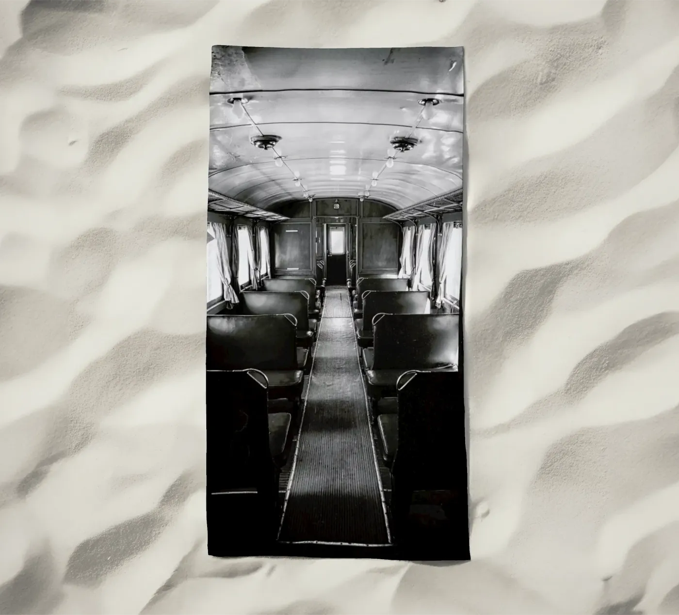 Ghost Train serviette de plage de In Full Color