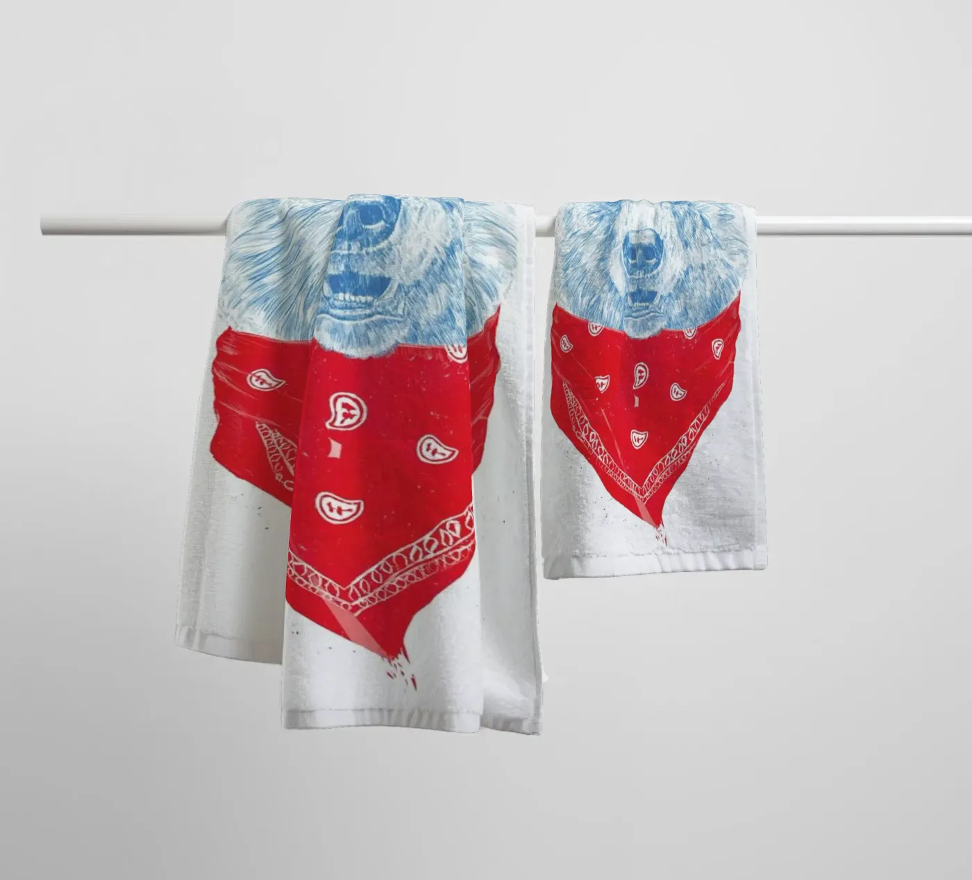 Wild Bear badhanddoek van Balazs Solti