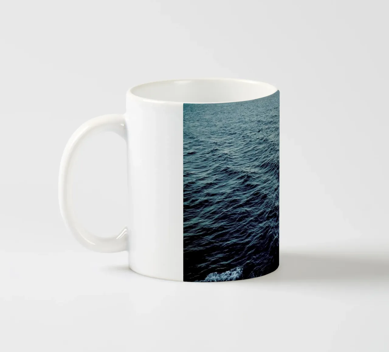 Sea II tazza in ceramica da Sebastian Hilgetag