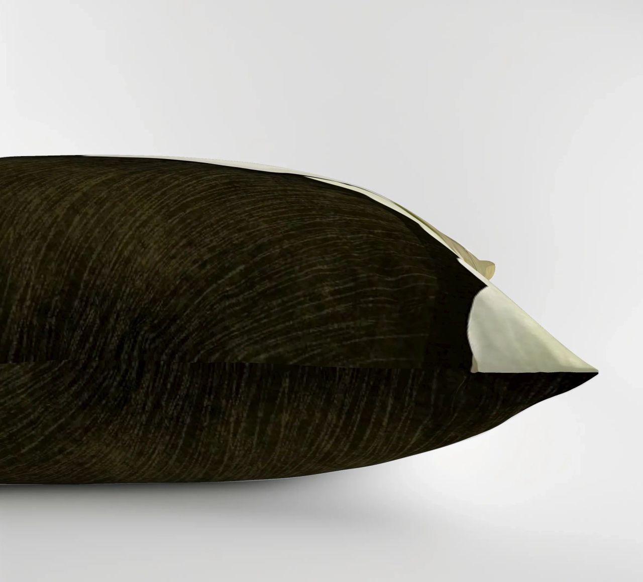 Man With Beard coussin de Amalia Restrepo